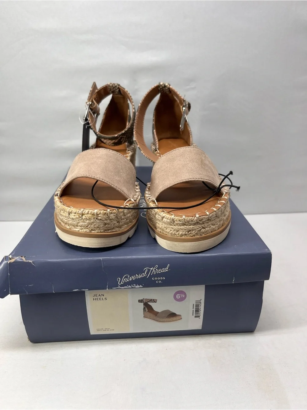 Universal Thread Taupe Espadrille Platform Sandals with Ankle Strap